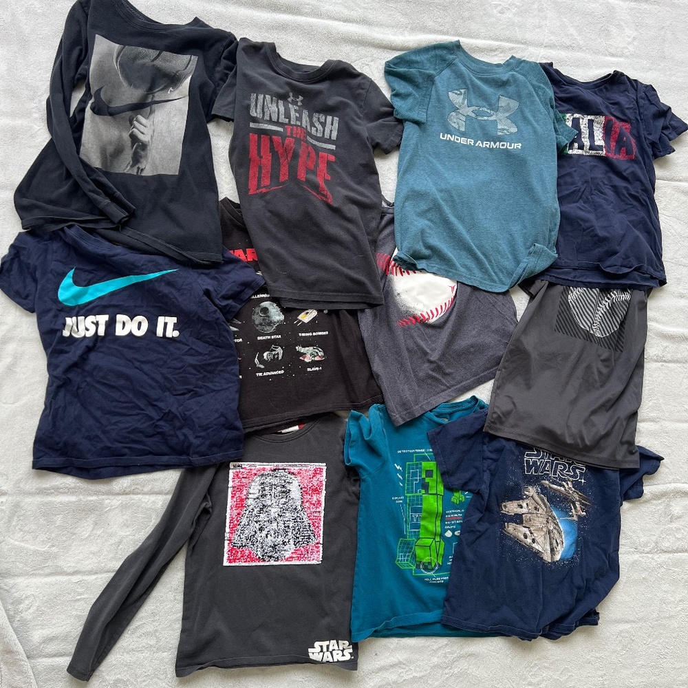 Lot of 11 boys T-shirts. 8-10 10-12 nike, under armour, short sleeve long sleeve